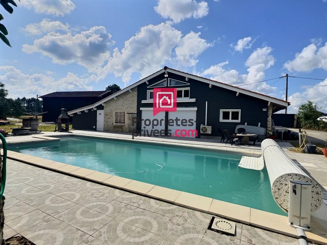BAZAS Maison en pierre - 6 chambres - piscine et jardin 2