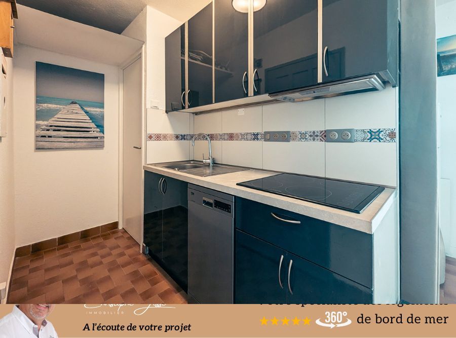 PORT LEUCATE Studio avec loggia fermée, vue mer et parking privé 4