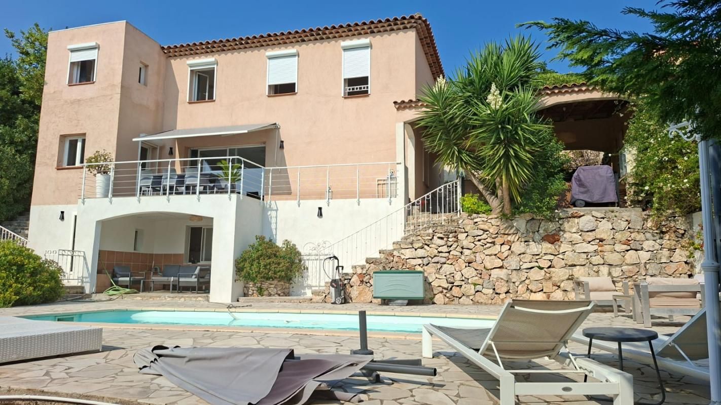 SEPTEMES-LES-VALLONS Belle Villa vue mer  de 159 m2 sur terrain de 714 m2 2