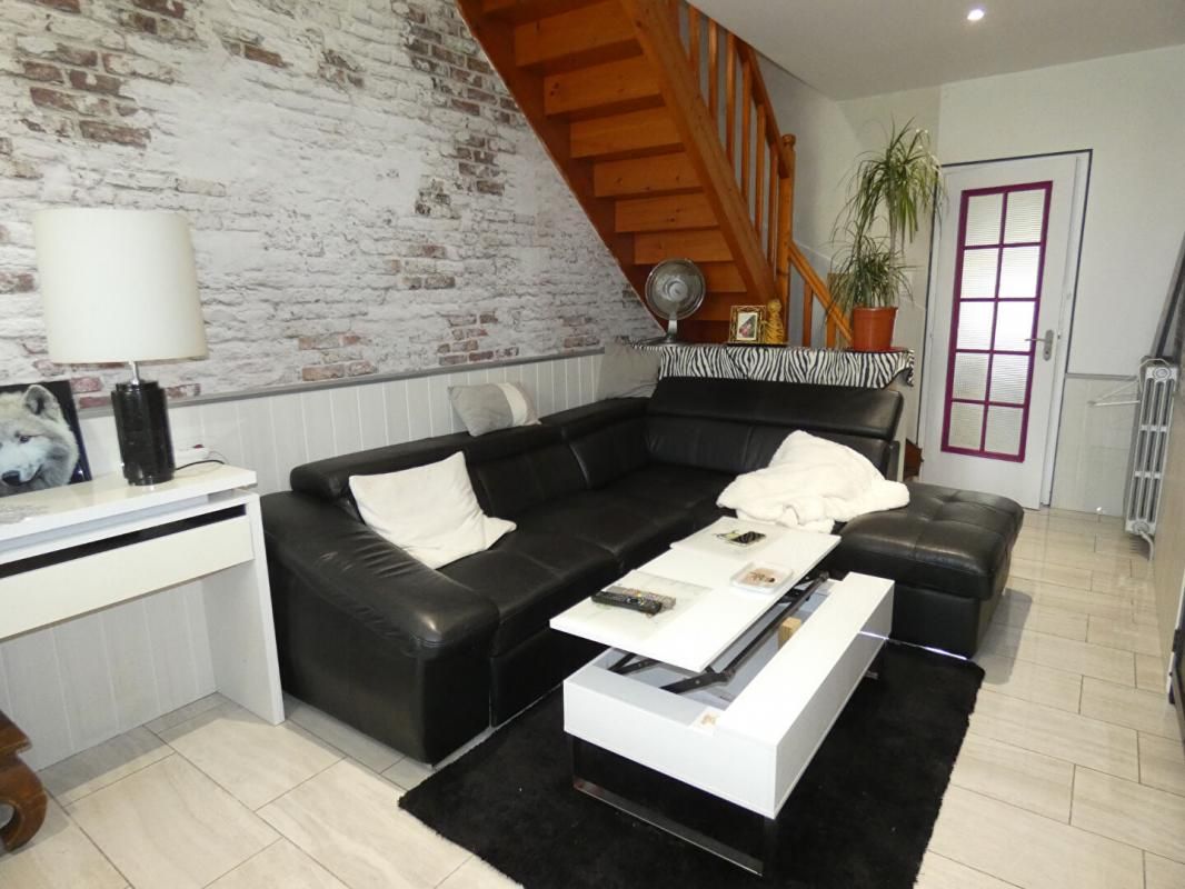 IVRY-LA-BATAILLE Maison bord de rivière 2