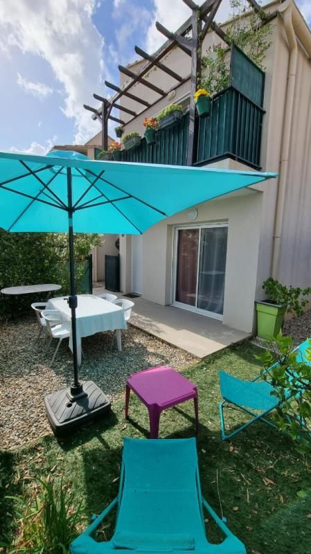 LAMANON Appartement Meublé avec jardinet 1