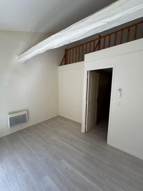 BARJAC Maison de village Barjac 7 pièce(s) 128 m2 4