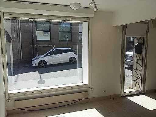 LE FAOUET Exclusivité - Le Faouët-  Maison de ville  de  45 m2  une chambre ou local commercial - Prix :70.000 3
