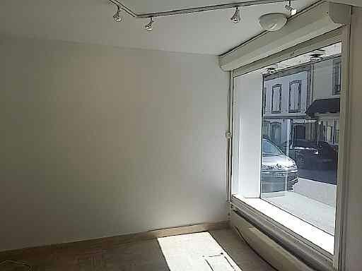 LE FAOUET Exclusivité - Le Faouët-  Maison de ville  de  45 m2  une chambre ou local commercial - Prix :70.000 4