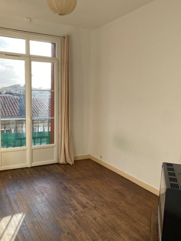BORDEAUX Appartement Bordeaux 2 pièce(s) 48.27 m2 + jardin 48 m2 1