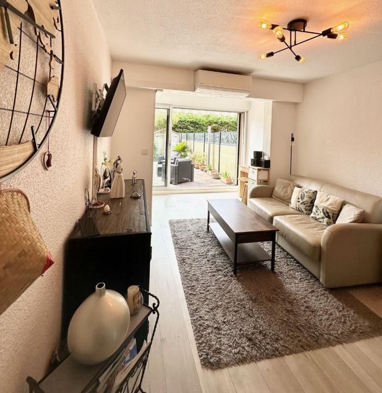 SANARY-SUR-MER Appartement T2 en rez de jardin - SANARY SUR MER - Parking privatif 2