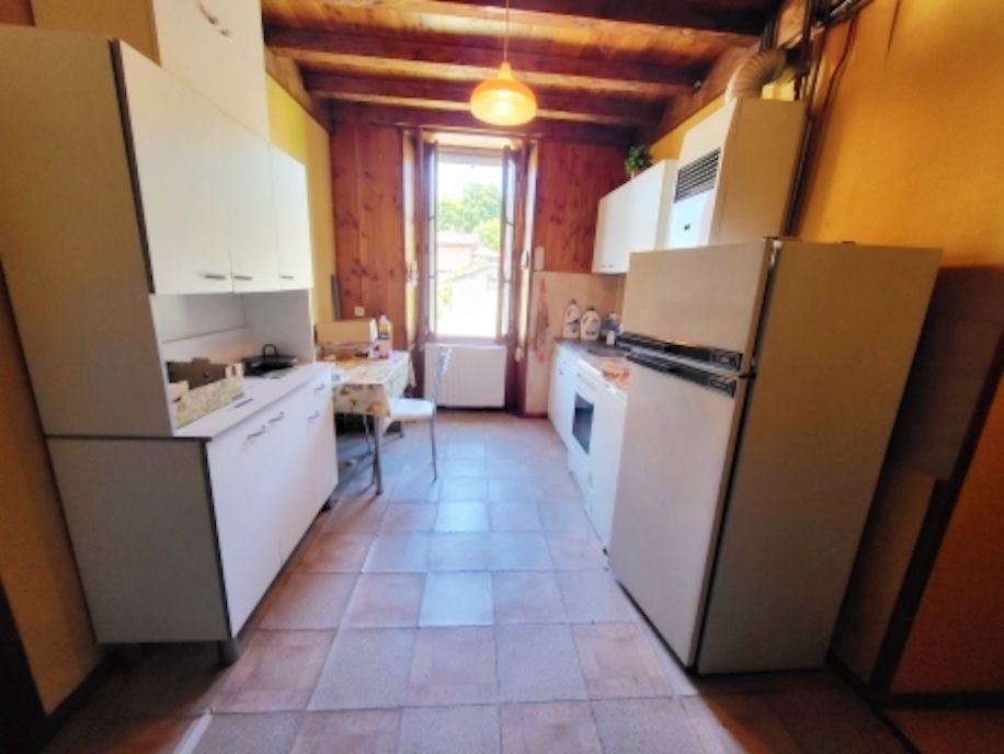 LANDOS Immeuble Landos 12 pièce(s) 205.01 m2 4
