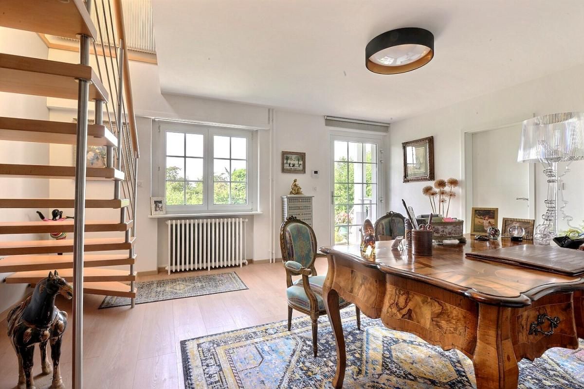 RIXHEIM Rixheim, magnifique maison de maître de 245 m2, entièrement rénovée, sur un parc de 1600 m2 4