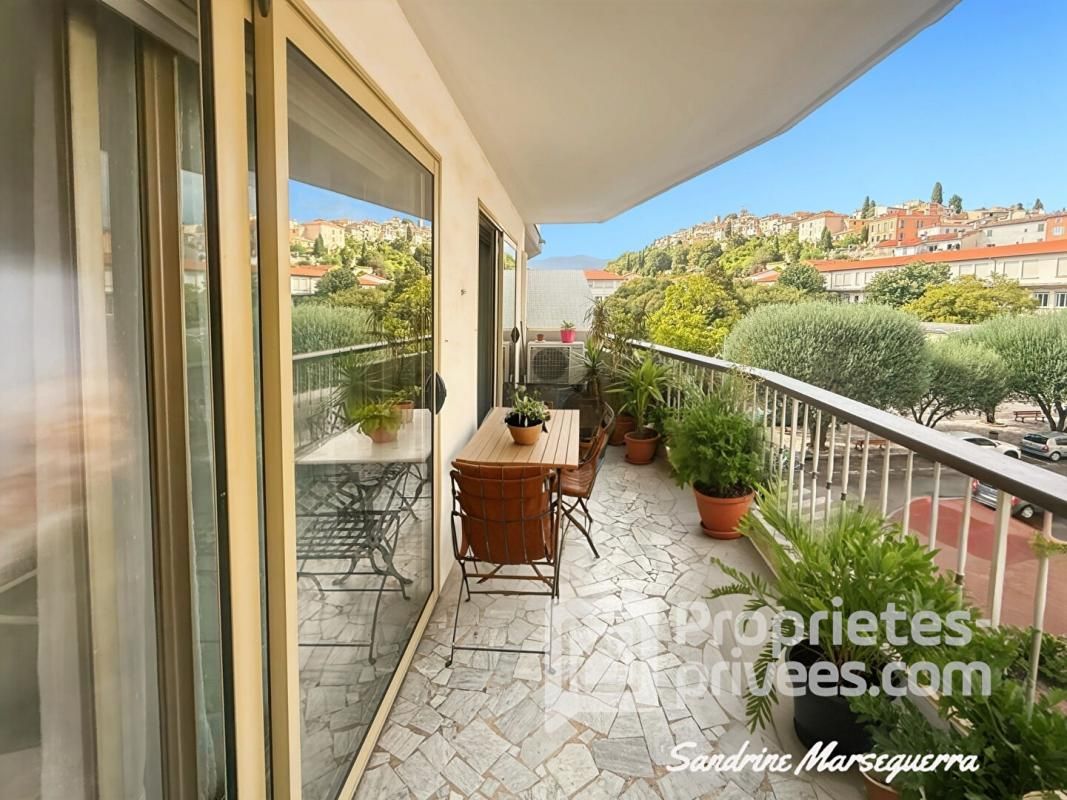 Spacieux 3 pièces Traversant 73m² Coeur de ville