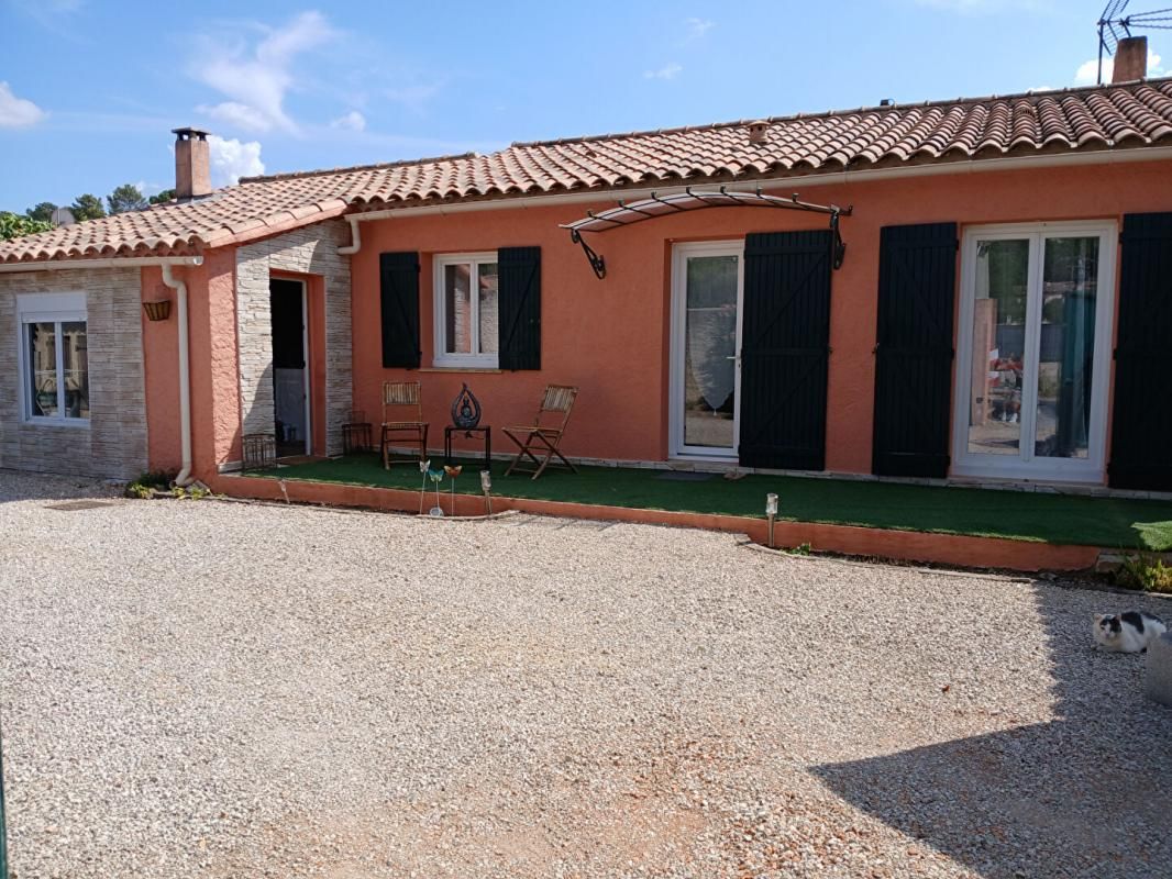 BRIGNOLES Villa plain pied T5 de 95 m2 avec piscine et garage - BRIGNOLES 1