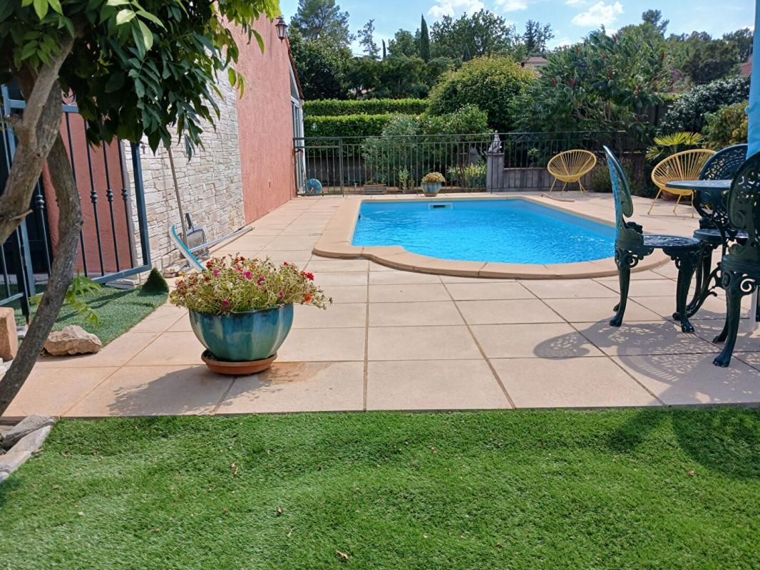 BRIGNOLES Villa plain pied T5 de 95 m2 avec piscine et garage - BRIGNOLES 3