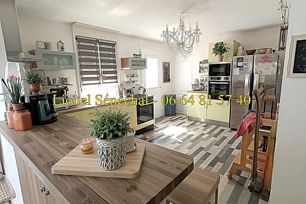DEGRE Maison entièrement de plain - pied 8 pièces de 100 m2 à Degré 4