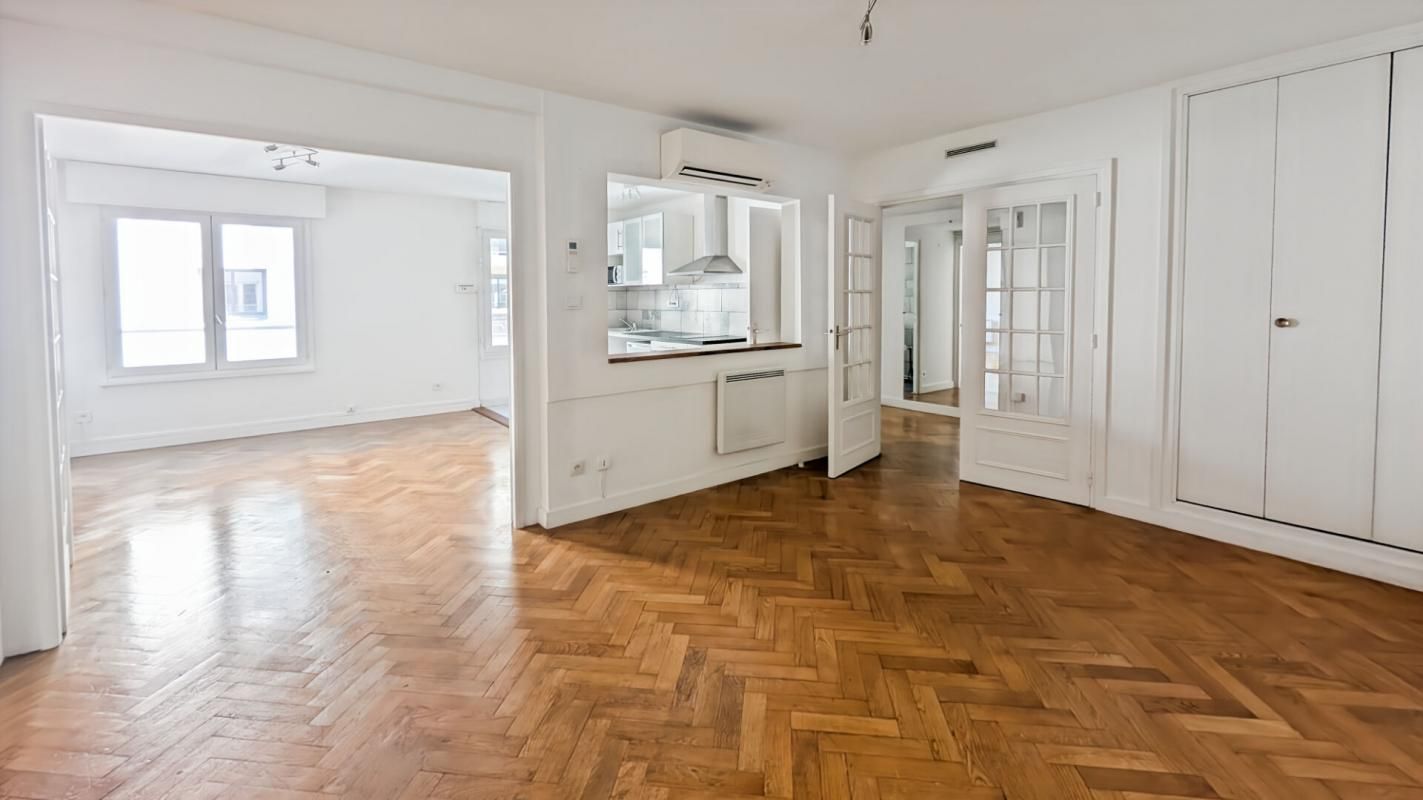 LYON-6E-ARRONDISSEMENT Appartement Lyon 2 pièce(s) 58 m2 2