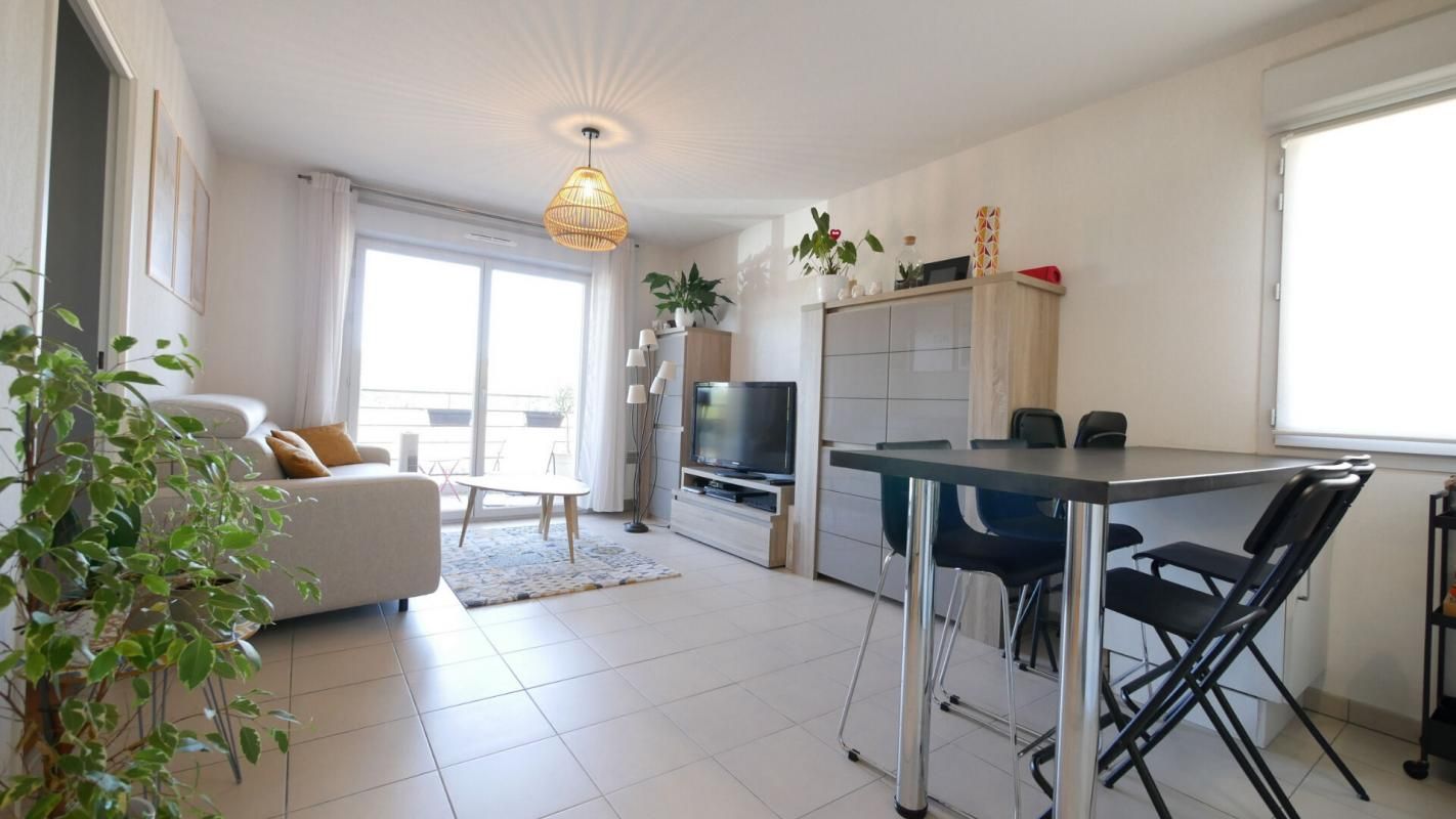 SAINTE-FOY-D'AIGREFEUILLE Appartement Sainte Foy D Aigrefeuille avec blacon, cellier et parkings 2