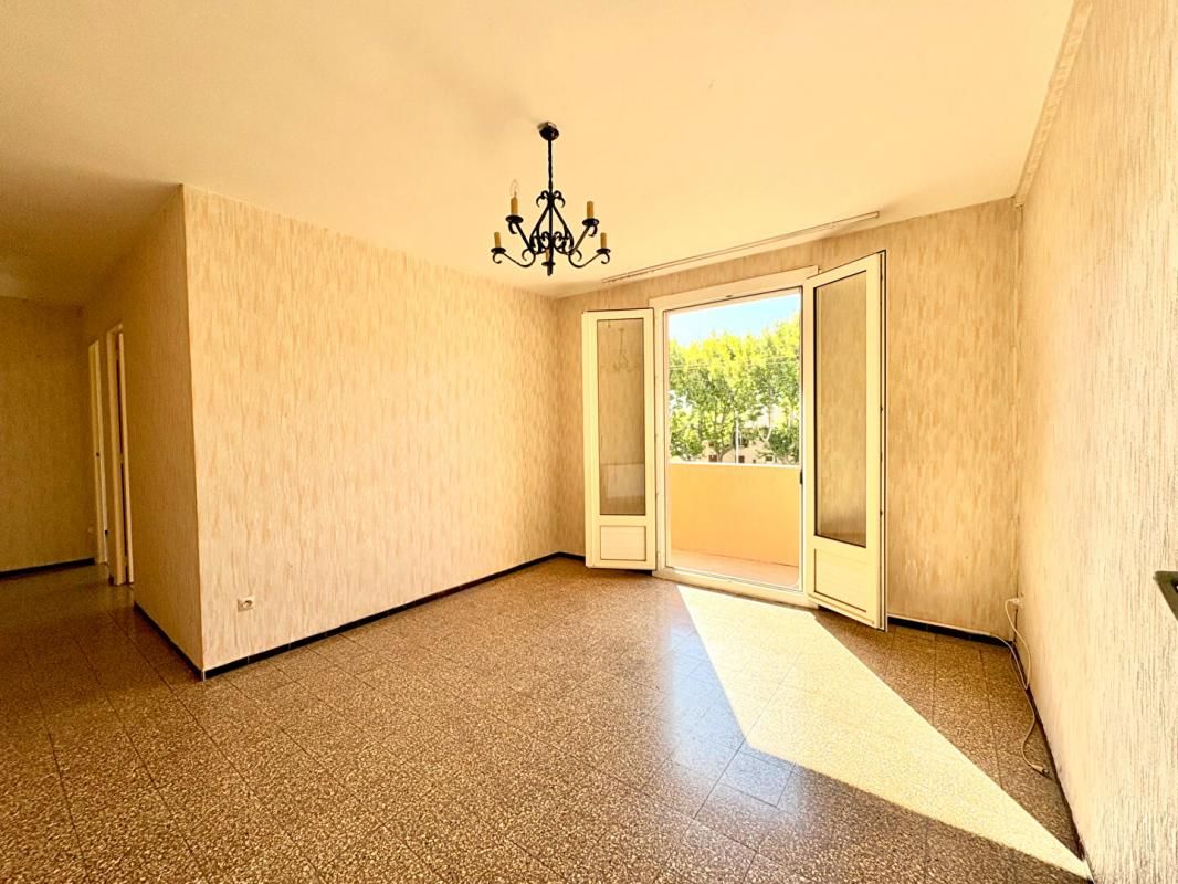 PORT-SAINT-LOUIS-DU-RHONE Appartement Port Saint Louis Du Rhone 4 pièce(s) 61 m2 2