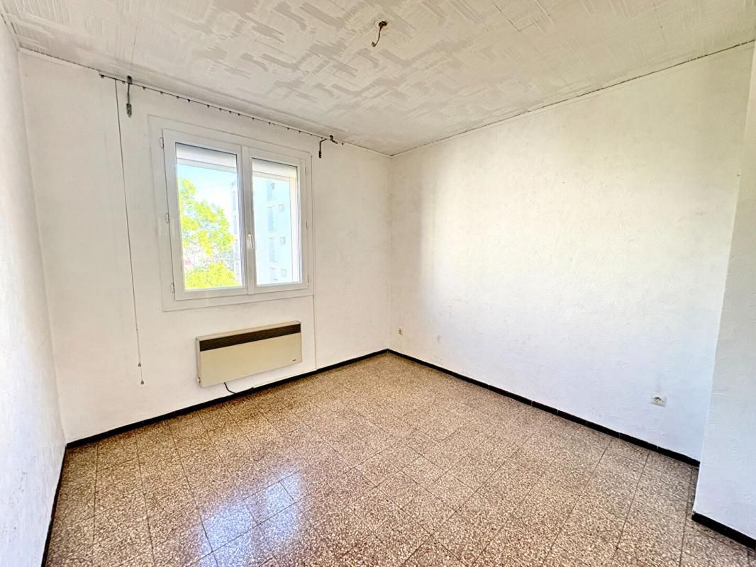 PORT-SAINT-LOUIS-DU-RHONE Appartement Port Saint Louis Du Rhone 4 pièce(s) 61 m2 3