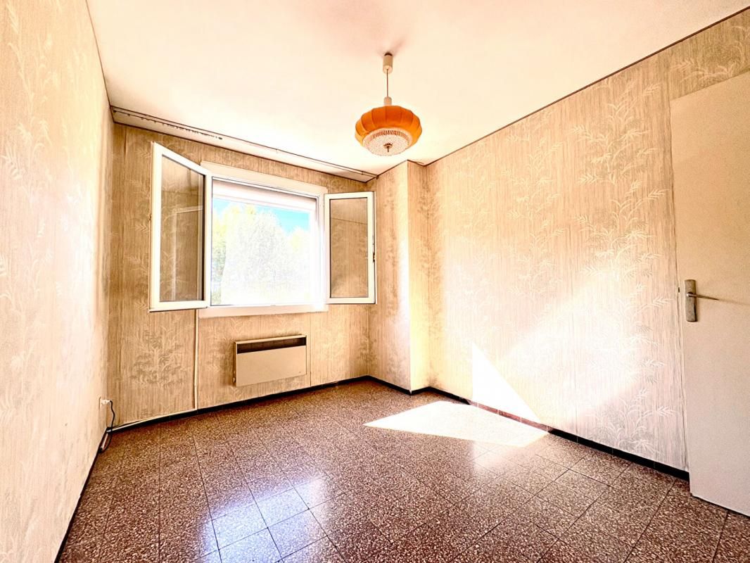PORT-SAINT-LOUIS-DU-RHONE Appartement Port Saint Louis Du Rhone 4 pièce(s) 61 m2 4
