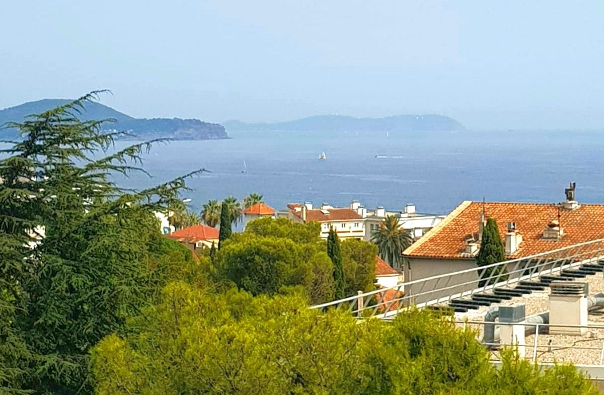 TOULON Appartement 3 pièce(s) 65 m2 1