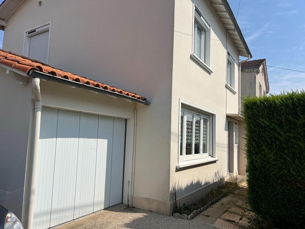 SAINT-MAIXENT-L'ECOLE Maison Saint Maixent L Ecole 4 pièce(s) 84 m2 1
