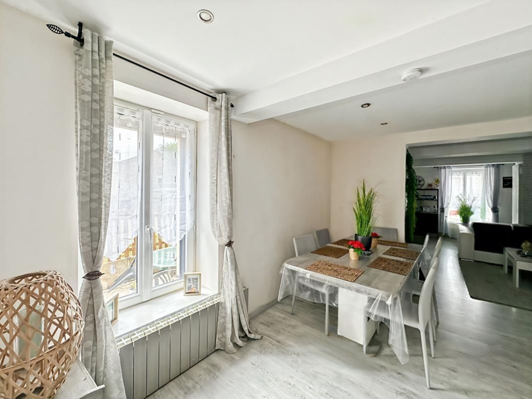 LES MAZURES NOUVEAUTÉ ? Maison semi-mitoyenne à Les Mazures (08500) 4