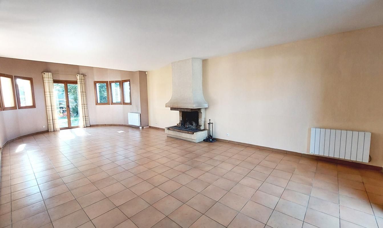 ATTAINVILLE Maison Attainville 8 pièce(s) 155 m2 , jardin 4