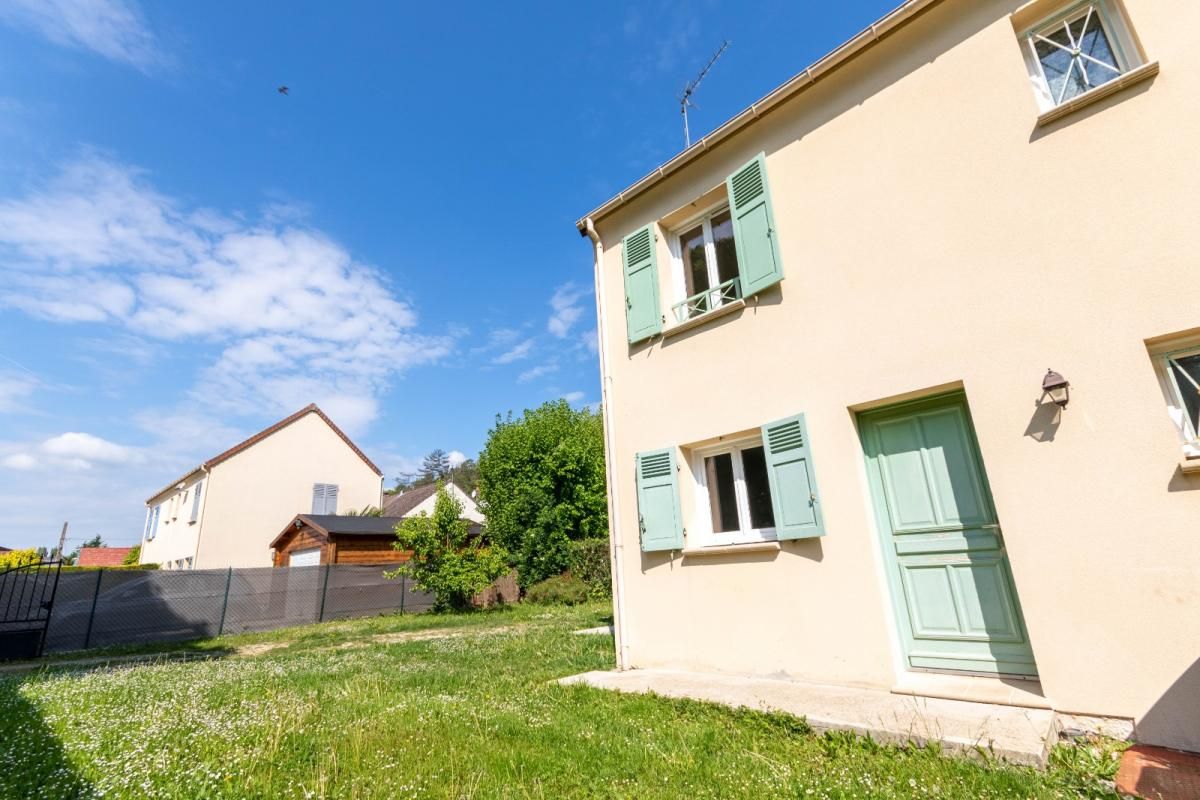 EZY-SUR-EURE Maison Ezy Sur Eure 3 pièce(s) 60 m2 2