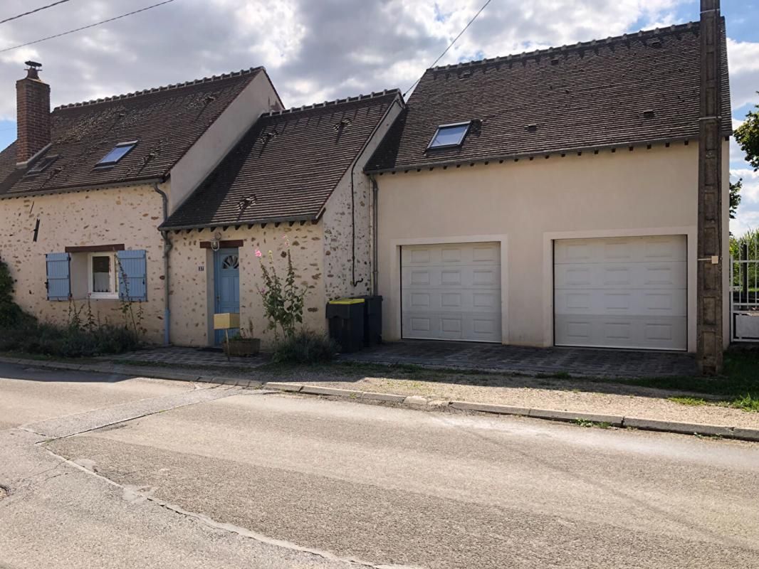 COULOMMIERS Charmante briarde rénovée -175 m² habitables - 4 chambres -Terrain de 871 m² 2