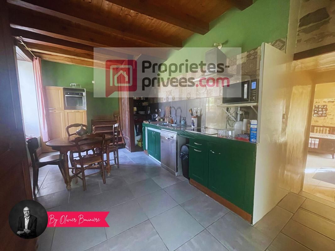 RIEUX Maison familiale au coeur du bourg de Rieux -5 chambres 195 m² 3