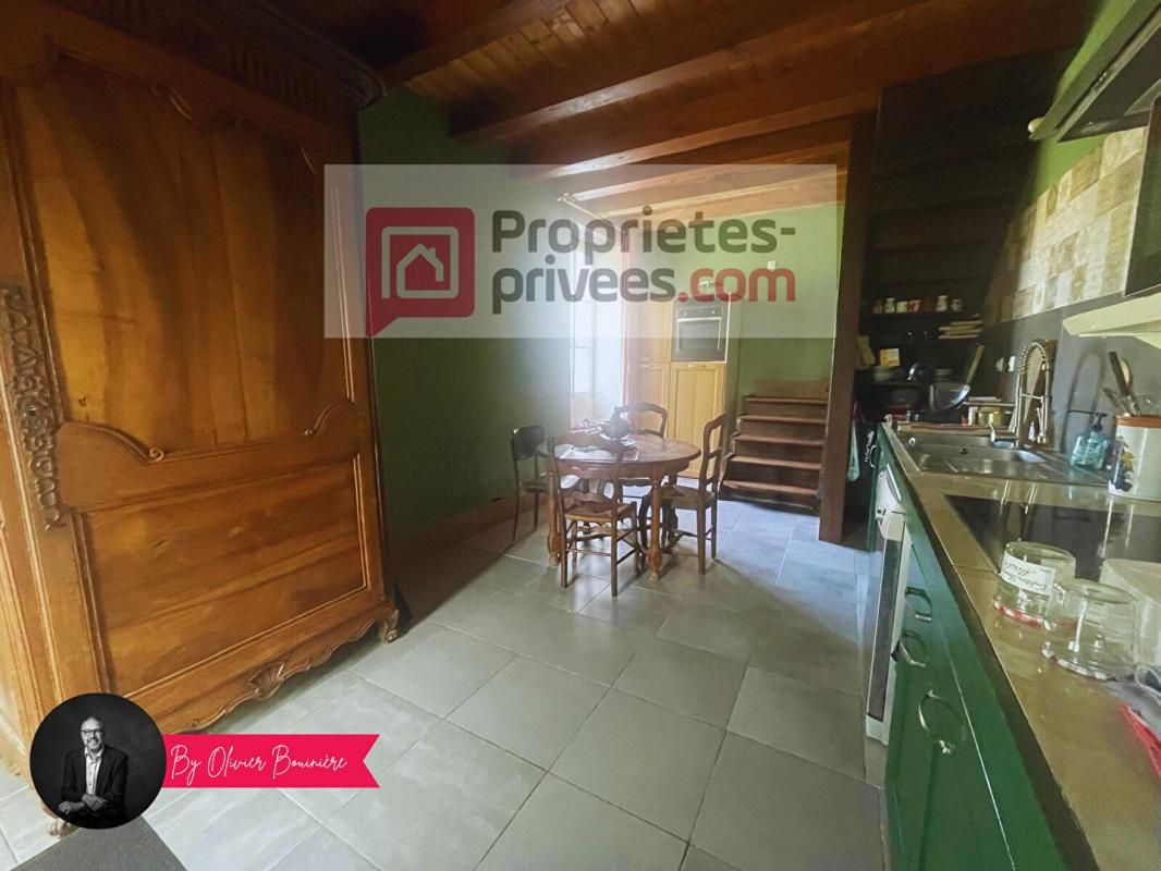 RIEUX Maison familiale au coeur du bourg de Rieux -5 chambres 195 m² 4