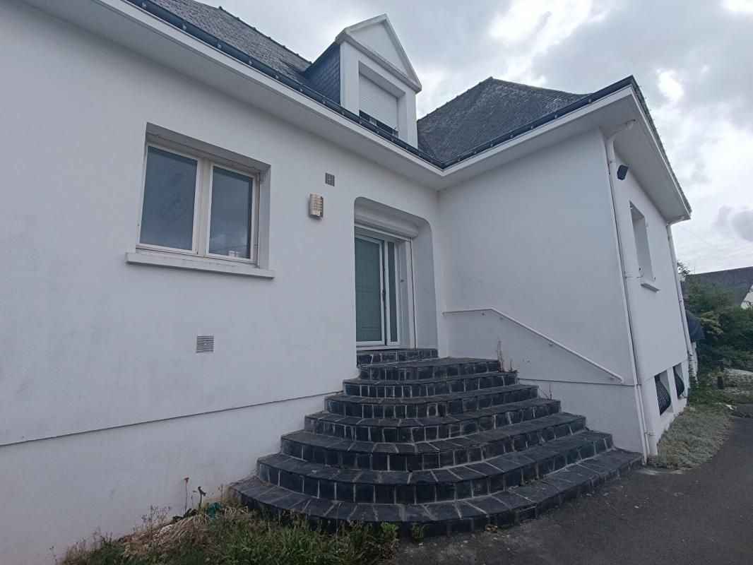 PONTIVY Grande Maison secteur recherché 2