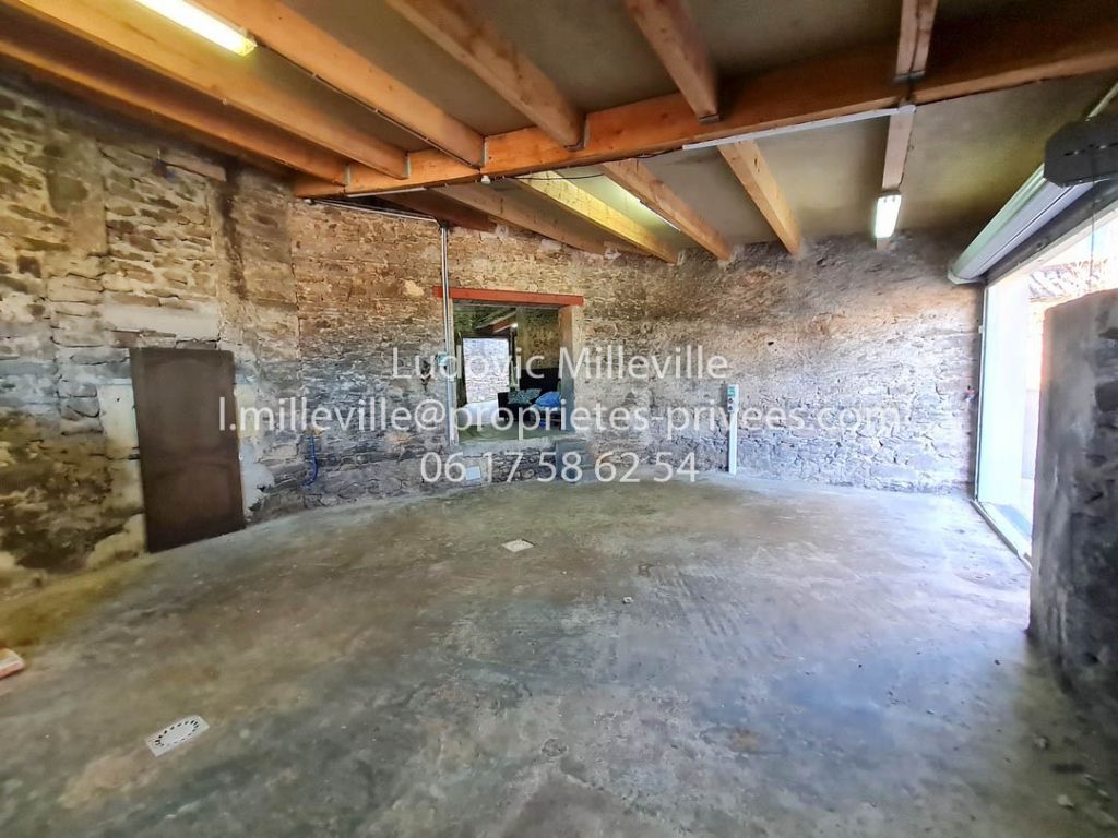 FAUGERES remise viticole de 180m² avec possibilité de rehabilitation 3