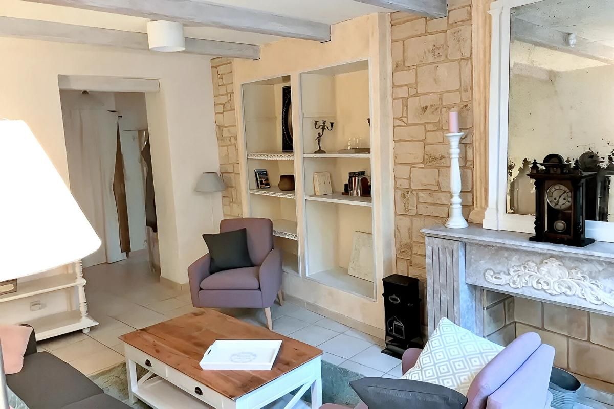 UZES Appartement Uzès 3 pièce(s) 634m2, hôtel Dampmartin 1 er étage 4