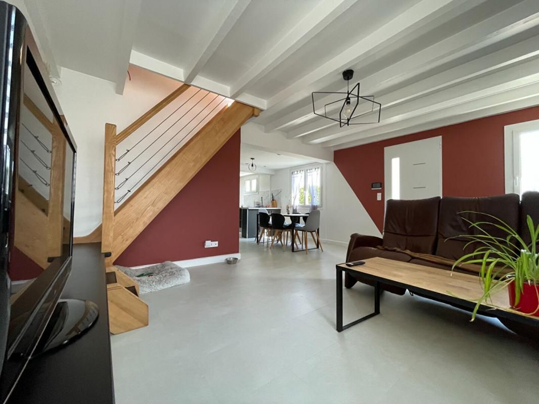 OUROUX-SUR-SAONE Maison  73 m2 1