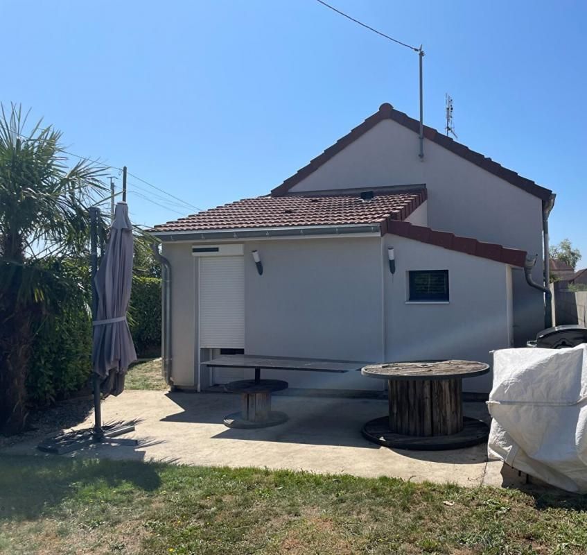OUROUX-SUR-SAONE Maison  73 m2 2