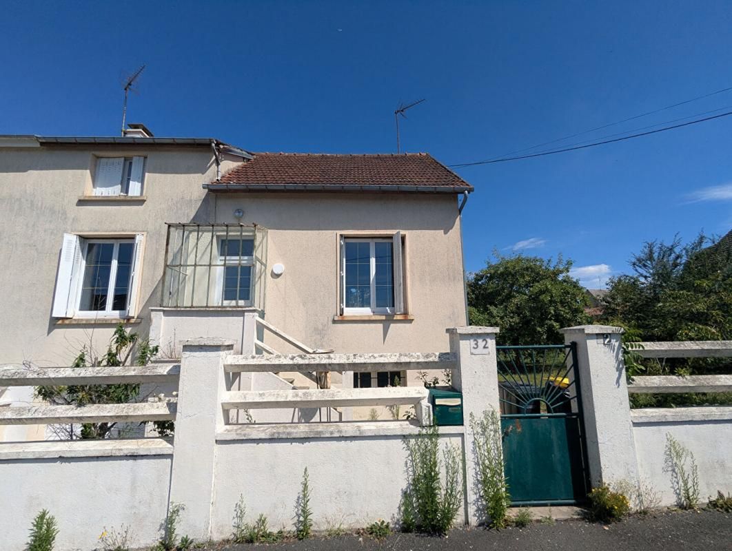 LA LOUPE Propriété 95m2 3 chambres Parcelle 587m2 1