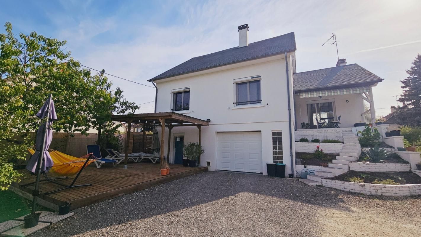 FUSSY FUSSY MAISON 125M² 5 PIECES 4 CHAMBRES SOUS-SOL JARDIN 1