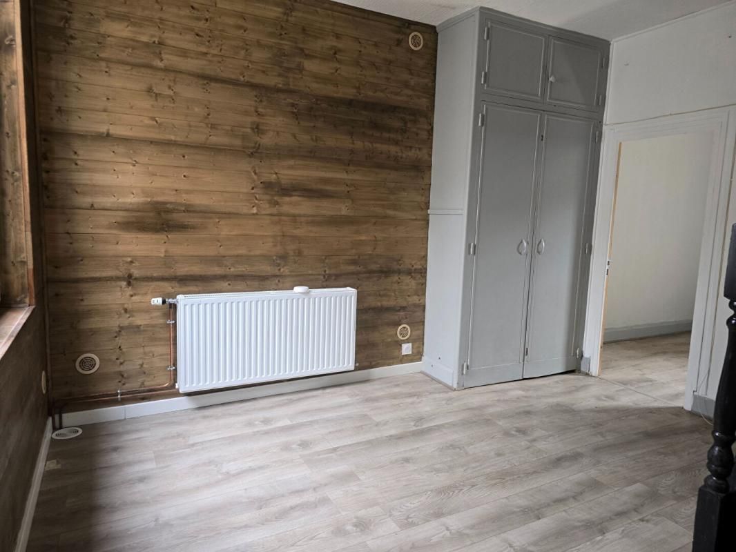 VICHY Maison Vichy 3 pièce(s) 61 m2 1