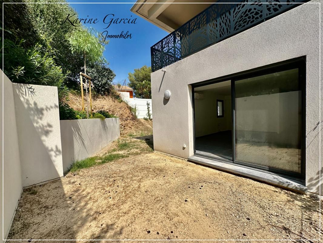 SIX-FOURS-LES-PLAGES APPARTEMENT SIX FOURS LES PLAGES 3 pièce(s) 66.50 m2 - TERRAIN 72 M² - GARAGE SOUS SOL 2