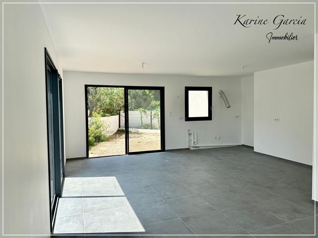 SIX-FOURS-LES-PLAGES APPARTEMENT SIX FOURS LES PLAGES 3 pièce(s) 68.20 m2- TERRAIN 54 M² - GARAGE SOUS SOL 3