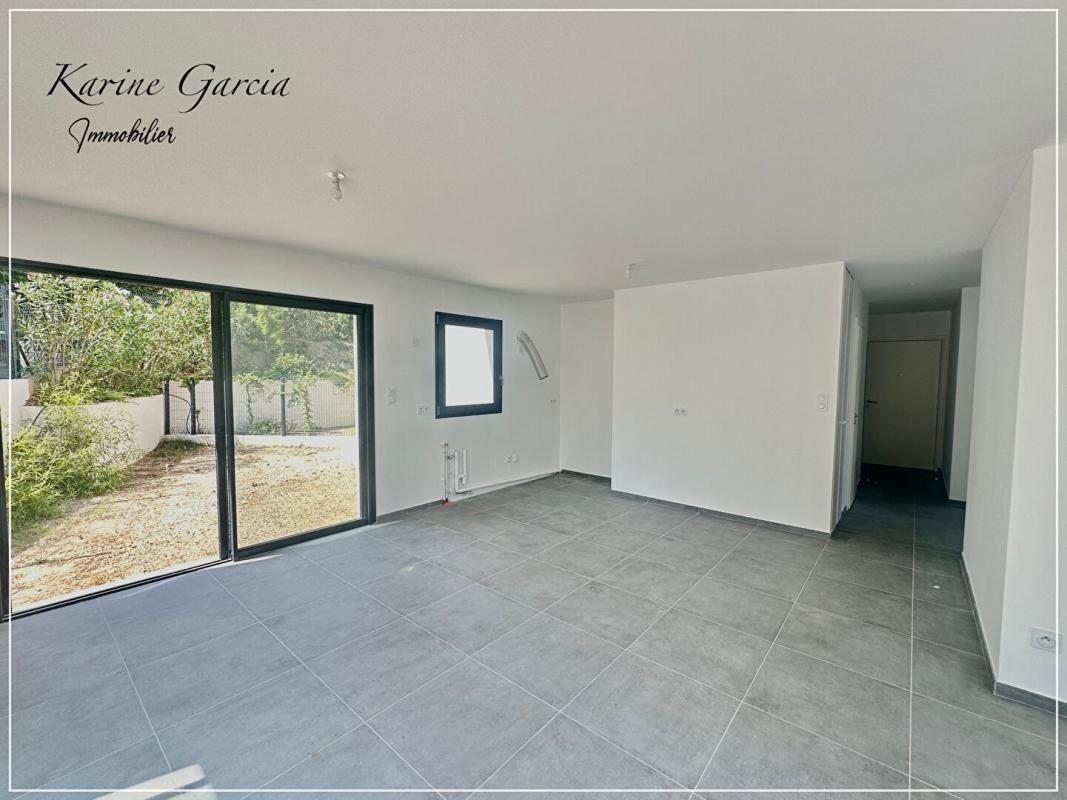 SIX-FOURS-LES-PLAGES APPARTEMENT SIX FOURS LES PLAGES 3 pièce(s) 68.20 m2- TERRAIN 54 M² - GARAGE SOUS SOL 4