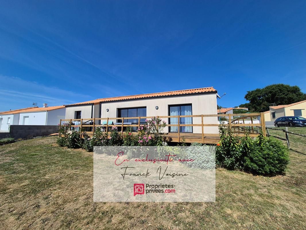 SAINT-MICHEL-MONT-MERCURE Maison A VENDRE en exclusivité à Saint Michel Mont Mercure  (Sèvremont) avec 2 chambres sur terrain de 476 m2 1