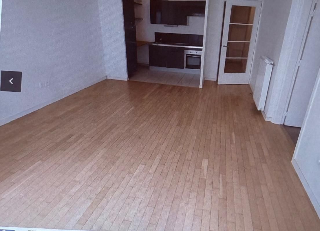 SAINT-OUEN Appartement  2 pièce(s) 47 m2 3