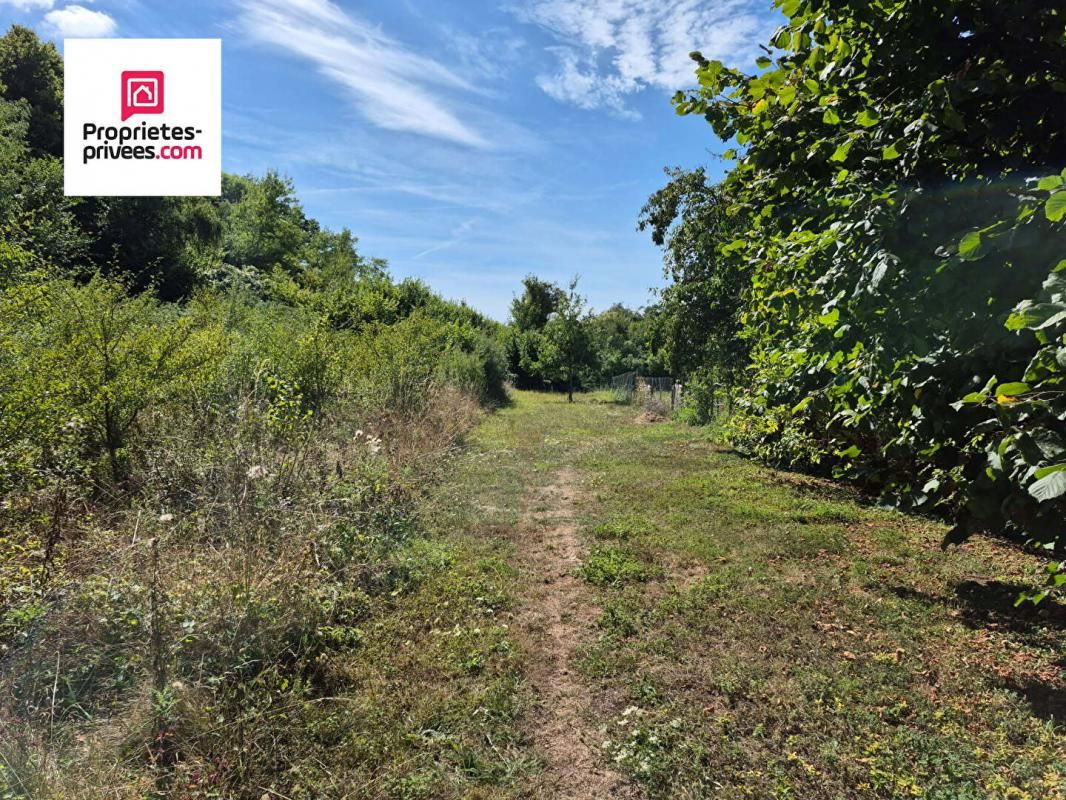SAINT-REMY-SUR-AVRE Terrain Agricole non-constructible Saint Remy Sur Avre 6079 m2 1