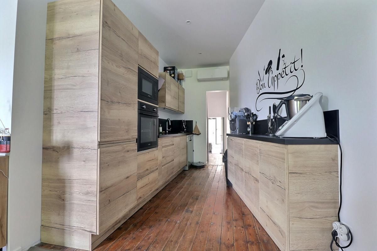 VALREAS Immeuble rénové avec extérieur, cave et stationnement ? Valréas (84600) 4