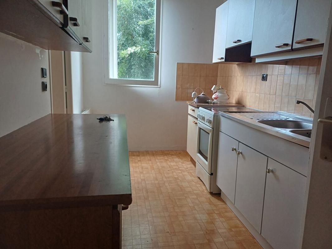 NOYON APPARTEMENT T2 1