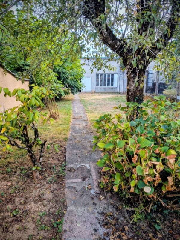 SAINT-PIERRE-DE-TRIVISY Maison Saint Pierre De Trivisy 5 pièce(s) 93 m2 2