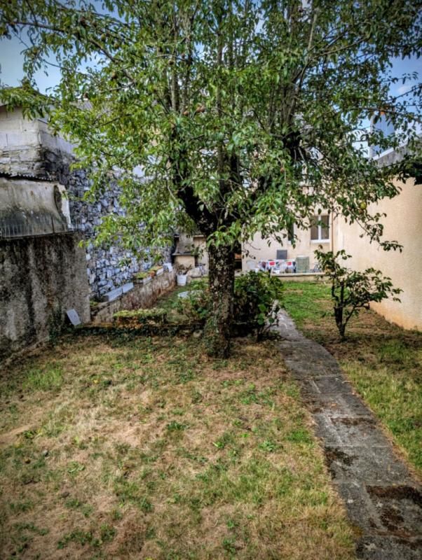 SAINT-PIERRE-DE-TRIVISY Maison Saint Pierre De Trivisy 5 pièce(s) 93 m2 3