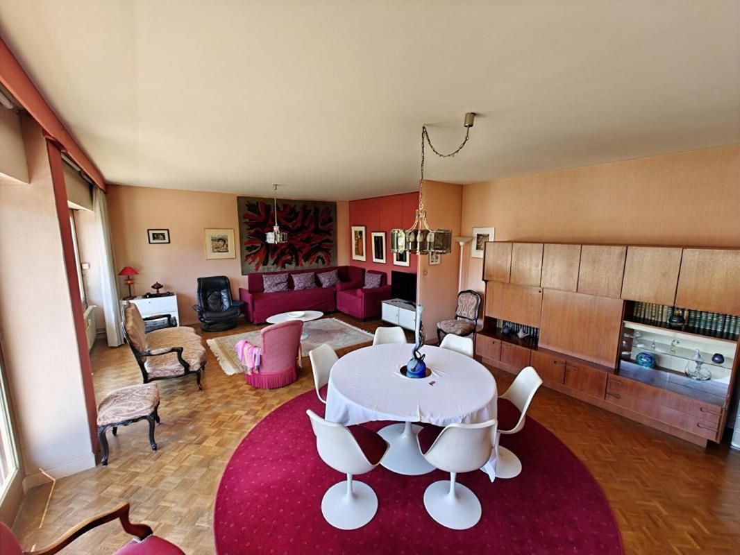GRENOBLE Appartement T4 108m² pièce de vie 43m² garage possible 4