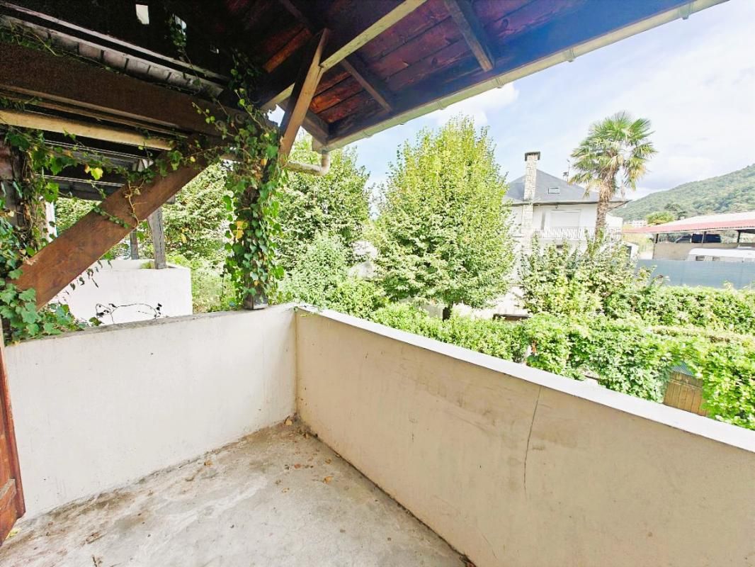 GIERES Appartement : 3 ou 4 chambres T5 à Gières (38) garage possible. Colocation, grande famille 4