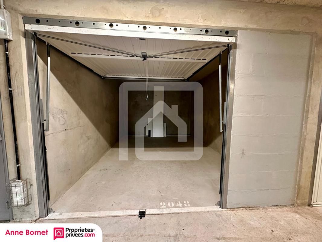 GRASSE Garage sécurisé adapté PMR 16.50 m2 2